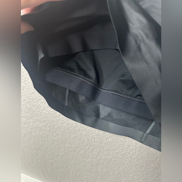 Nike Swoosh City Ready Longline Black Sports Bra size large - Picture 6 of 7